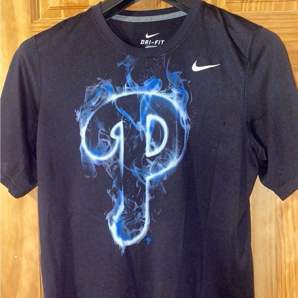 Phillies Nike Dri-Fit blue flame Logo T-shirt. - Picture 6 of 7